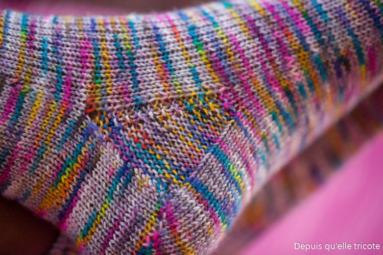 La Bien Aimée Direwolf Graffiti socks Depuisquelletricote-8